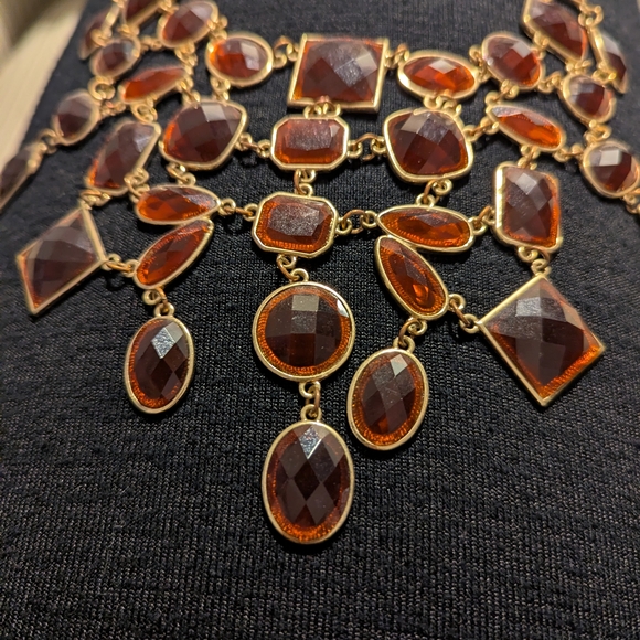 Jewelry - Elegant Gold and Brown Statement Necklace